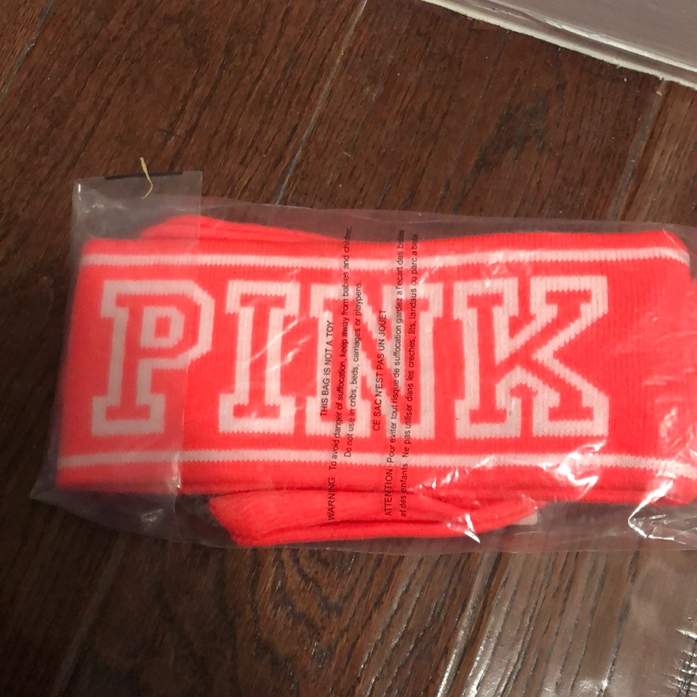 Victoria Secret Pink winter band and gloves